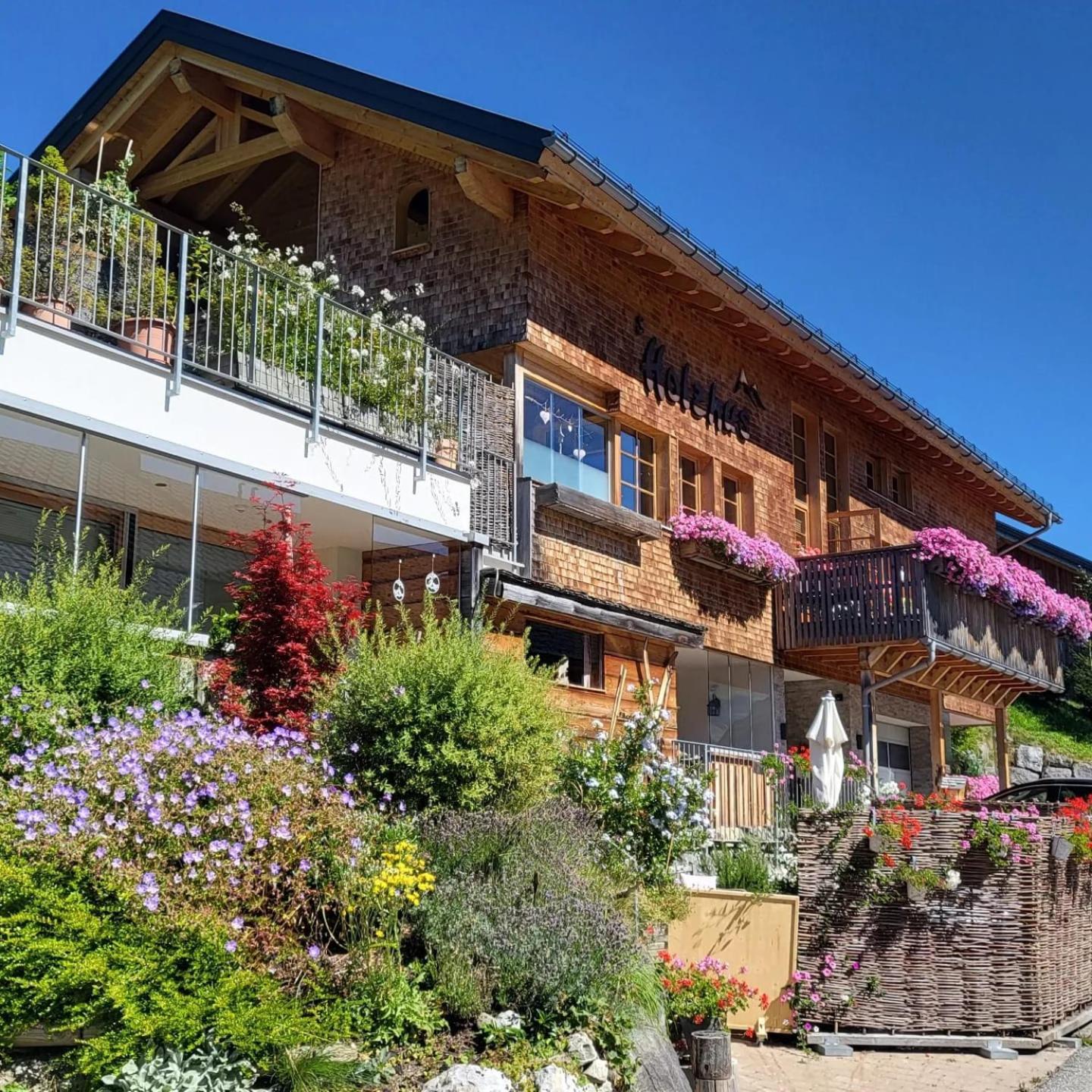 Damuelser Holzhus Apartment Exterior foto